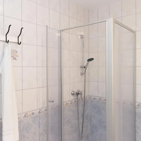 Pirol By Interhome Lägenhet Zinnowitz